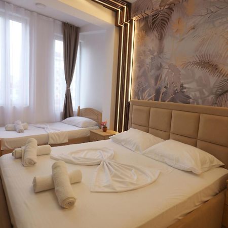 Golden Sleep Hostel Shkoder Luaran gambar