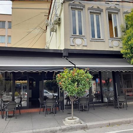 Golden Sleep Hostel Shkoder Luaran gambar