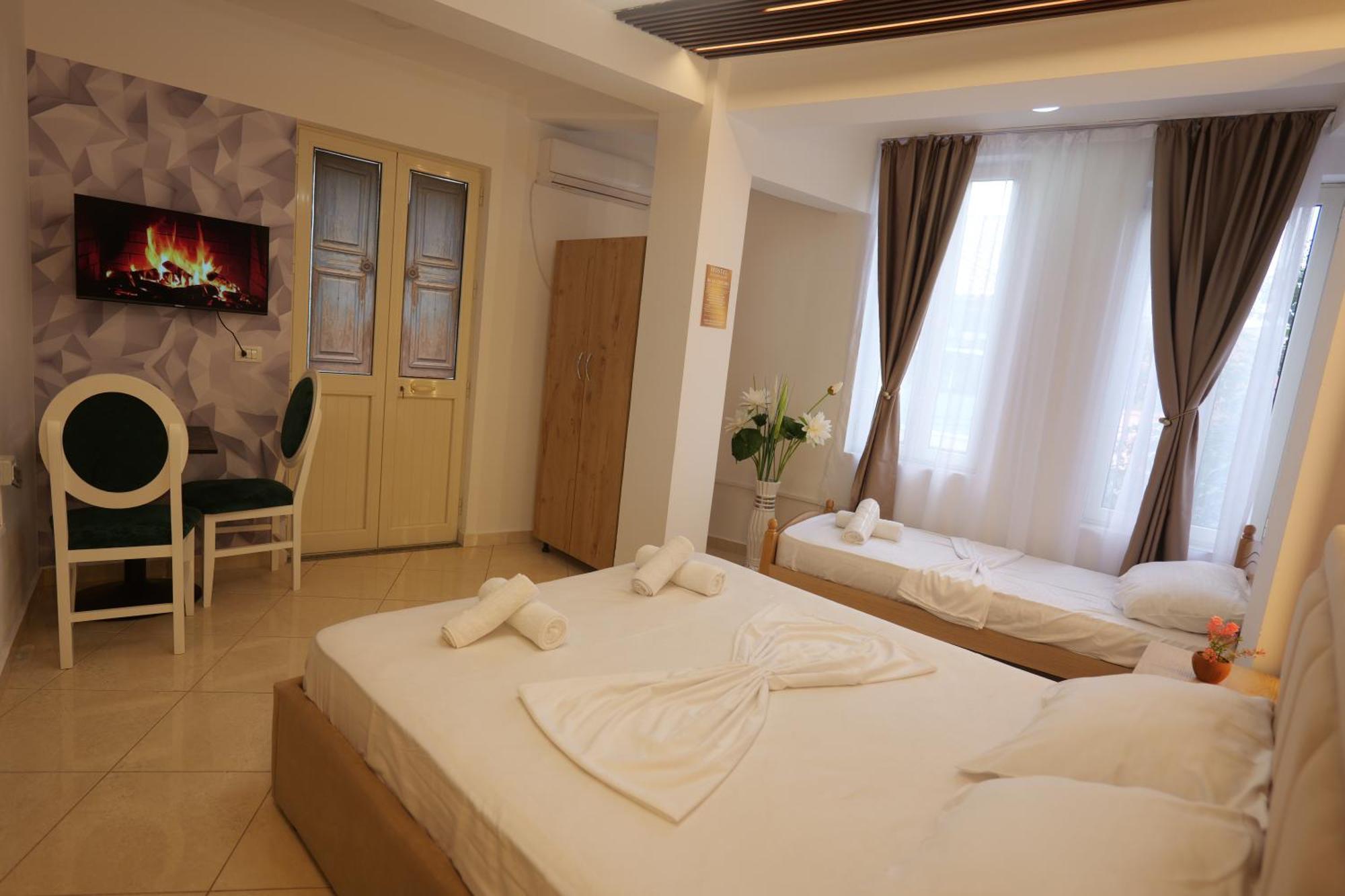 Golden Sleep Hostel Shkoder Luaran gambar