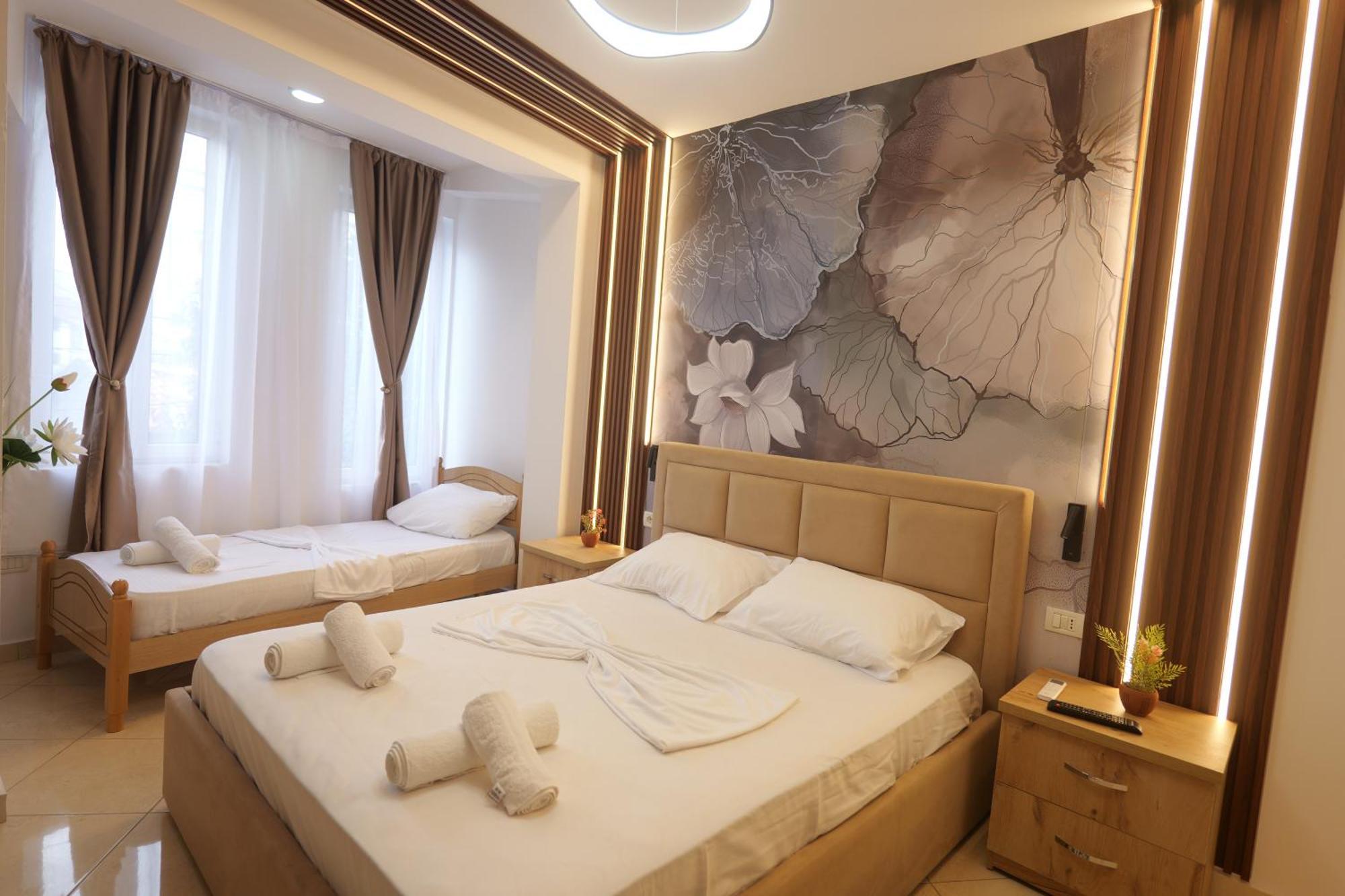 Golden Sleep Hostel Shkoder Luaran gambar