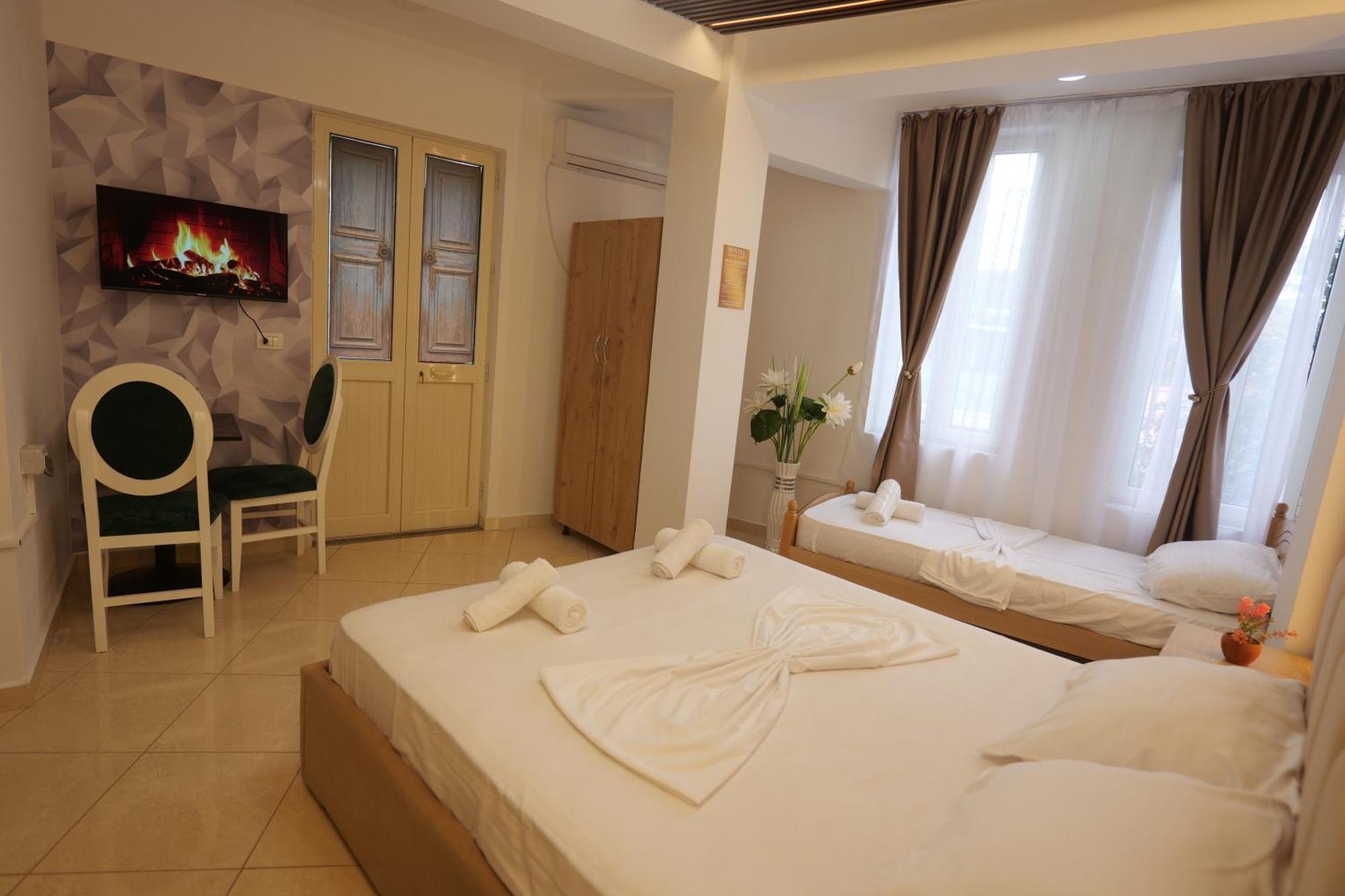 Golden Sleep Hostel Shkoder Luaran gambar