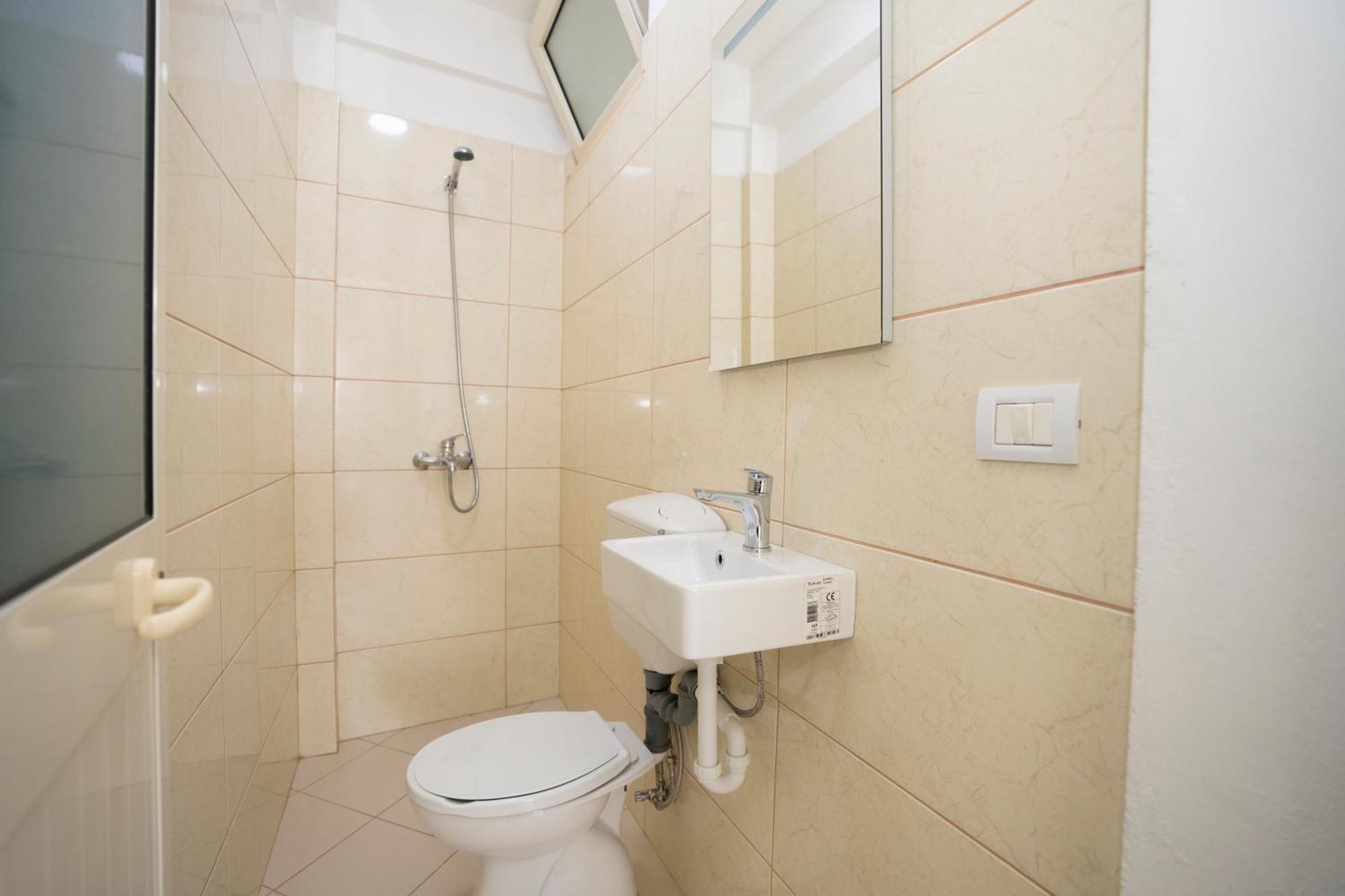 Golden Sleep Hostel Shkoder Luaran gambar